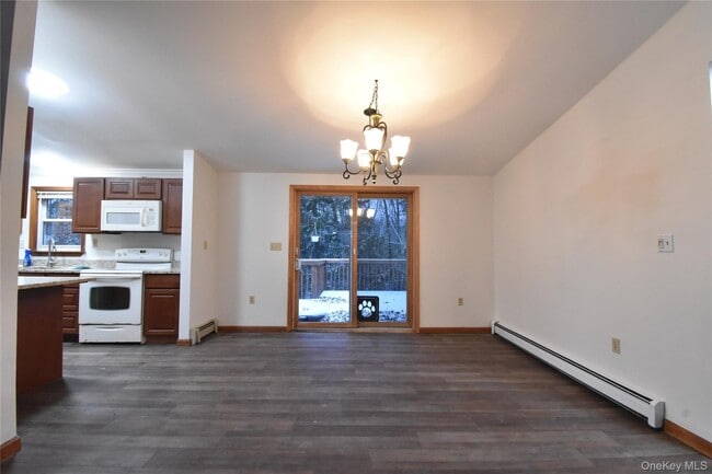 Building Photo - 22 Winslow Pl