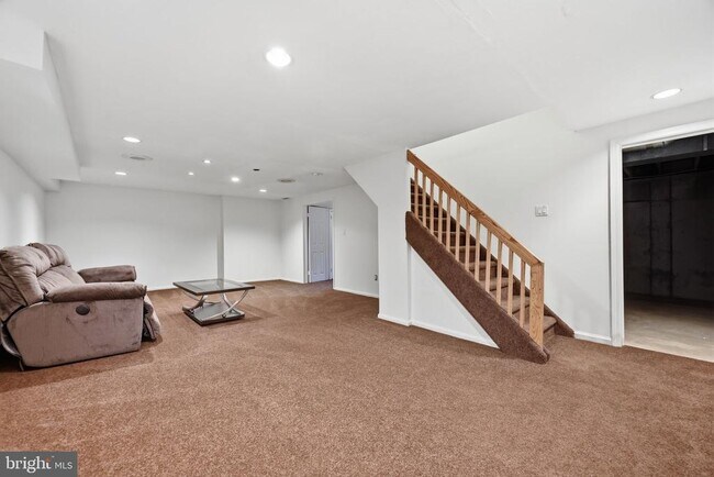 Building Photo - 1272 Knox Dr