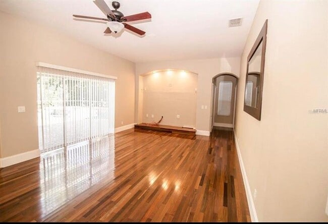 Building Photo - 2620 Millhopper Ave