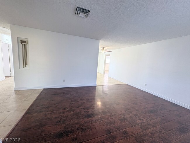 Building Photo - 1575 Cherokee Ln