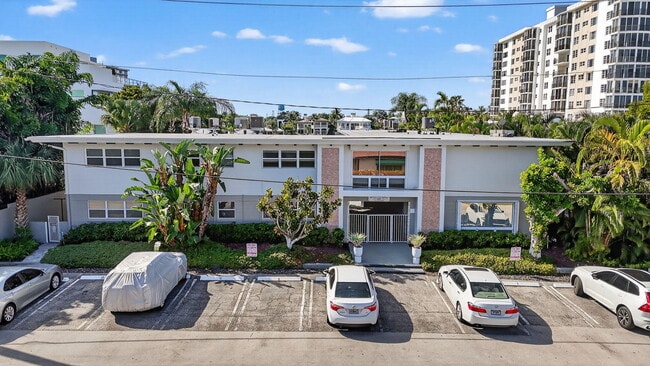 Building Photo - 414 Seasage Dr