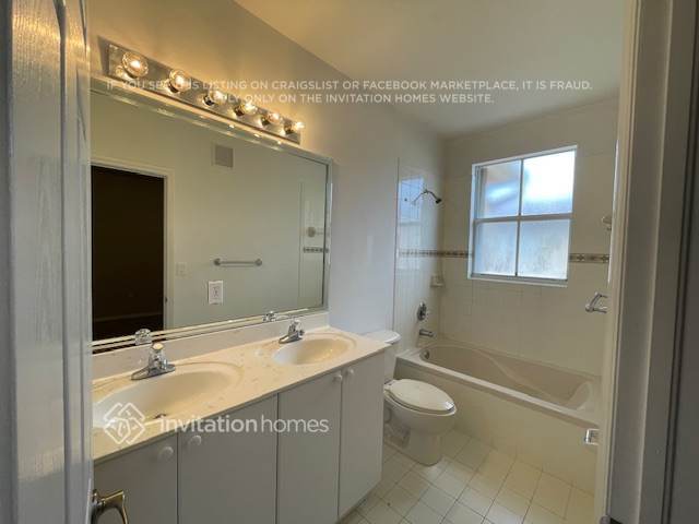 Building Photo - 12241 SW 124th Ct