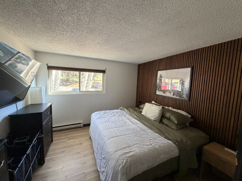 Building Photo - 414 W Beaver Creek Blvd