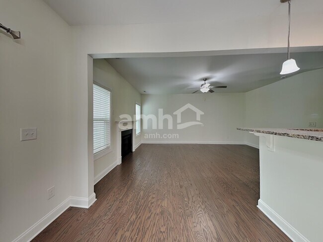 Building Photo - 112 White Ash Ln