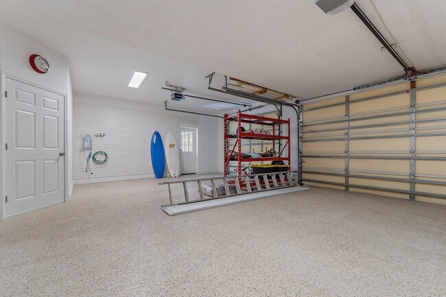 Building Photo - 3463 Canal Ct