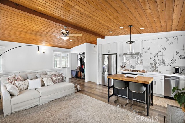 Building Photo - 2609 Victoria Dr