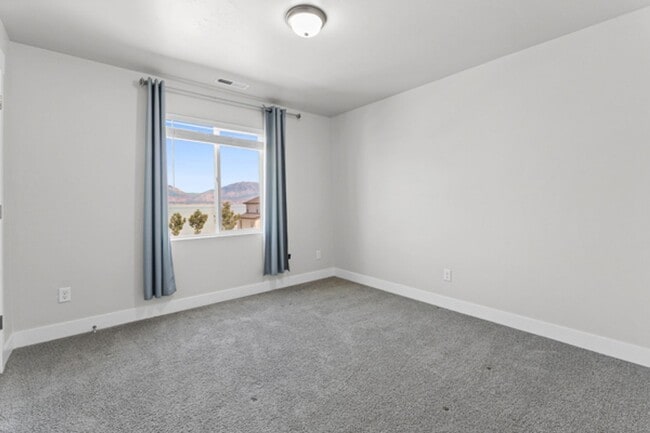 Building Photo - 2877 S Greenhead Dr