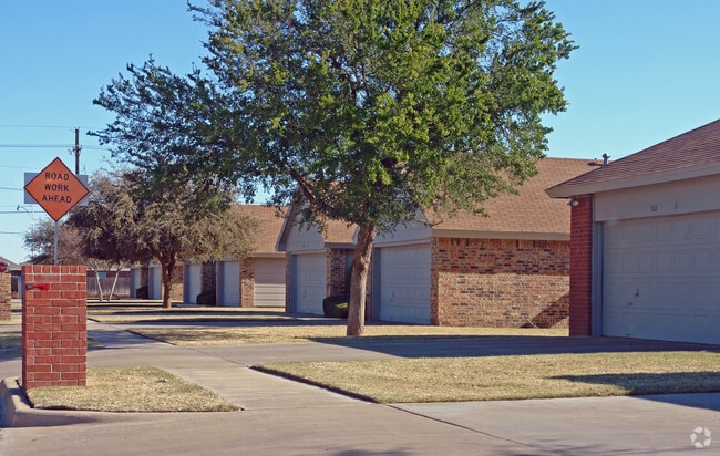 Building Photo - Yorkshire Village Apartments