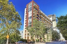 Building Photo - 800 W 5th St