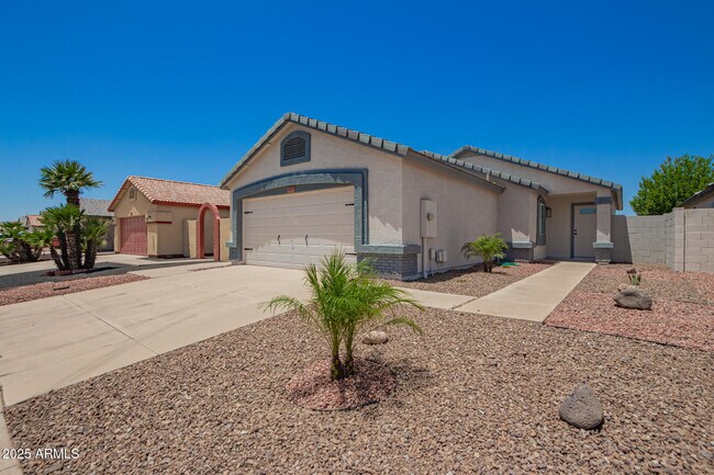 Building Photo - 3014 W Zachary Dr
