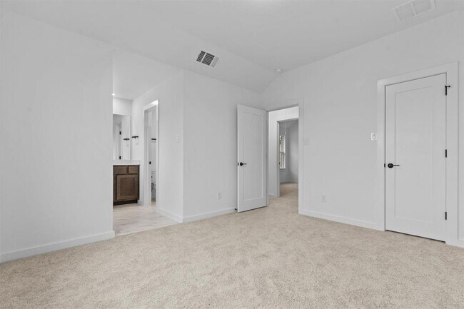Building Photo - 547 Billowing Way