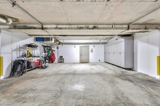 Building Photo - 7440 SW 56th Ct