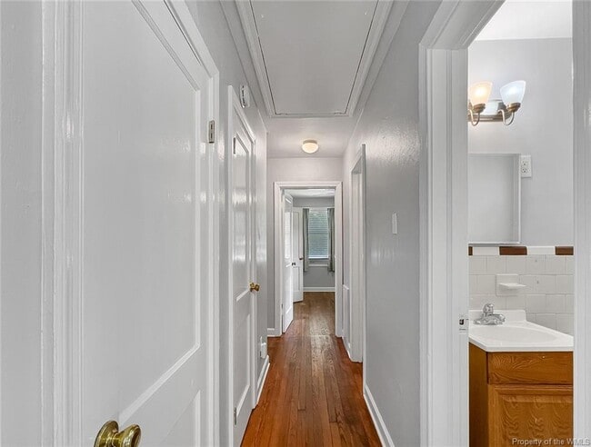 Building Photo - 703 Maupin Pl