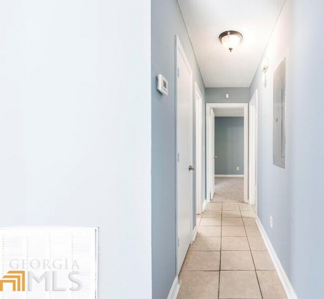 Building Photo - 100 Mauldon Ct