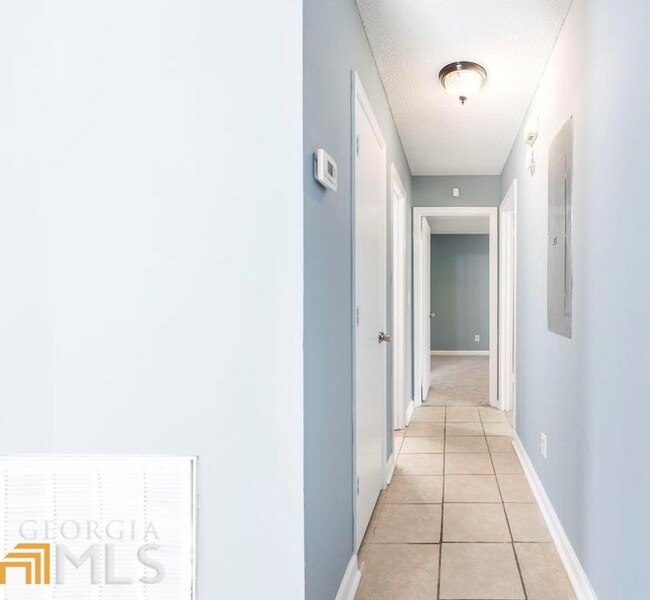 Building Photo - 100 Mauldon Ct