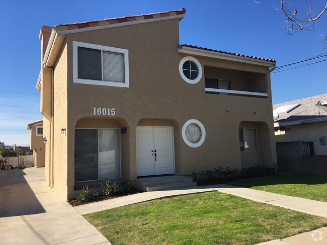 Building Photo - 16015 Halldale Avenue