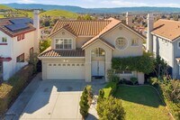 Building Photo - 2037 Wendover Ln