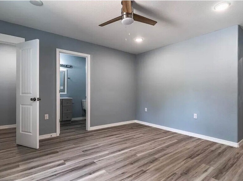 Building Photo - 505 W Bertig St