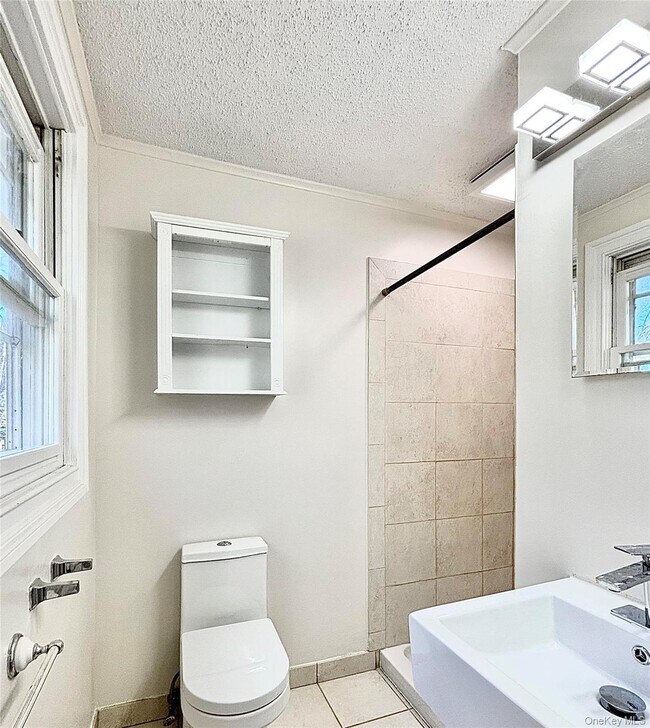 Building Photo - 19 Crosmour Rd