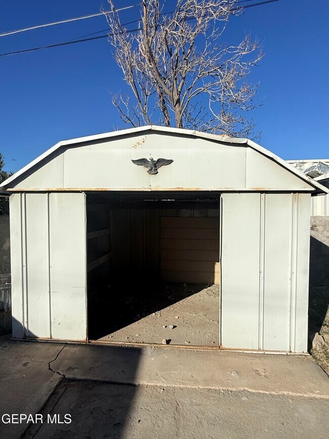 Building Photo - 4405 Durazno Ave