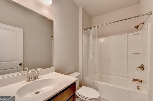 Building Photo - 2083 Holtz Ln