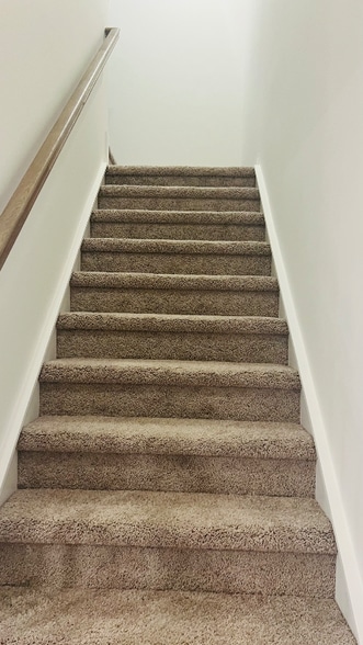 Building Photo - 757 Kitfox Dr NW