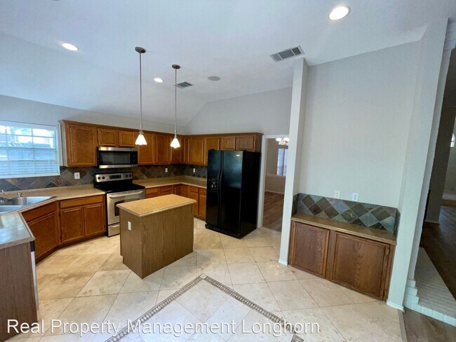 Building Photo - 4 br, 2 bath House - 1115 Meadow Lark Dr