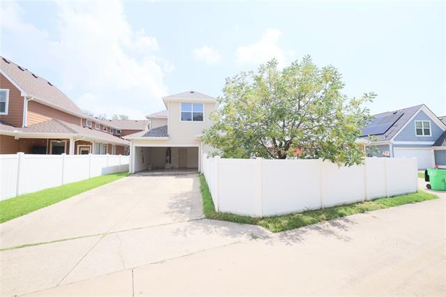 Building Photo - 1821 Forsythe Dr
