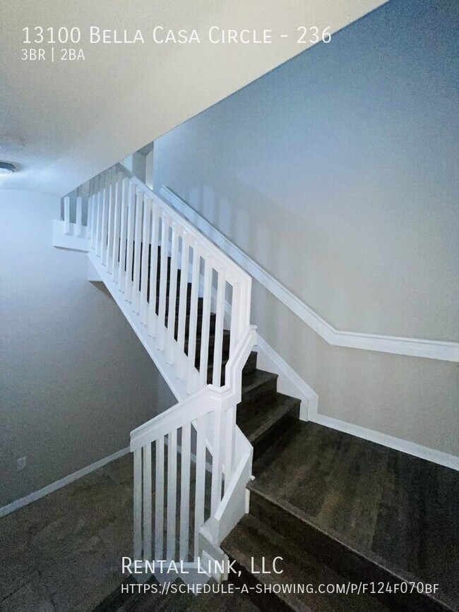 Building Photo - 13100 Bella Casa Cir