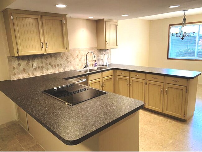 Building Photo - This Great Mt. Park Home with 3 Bedroom 2 ...
