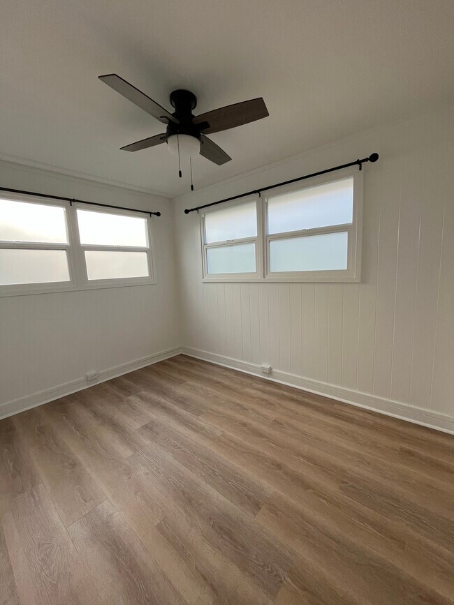 Building Photo - 371 Kalua Rd