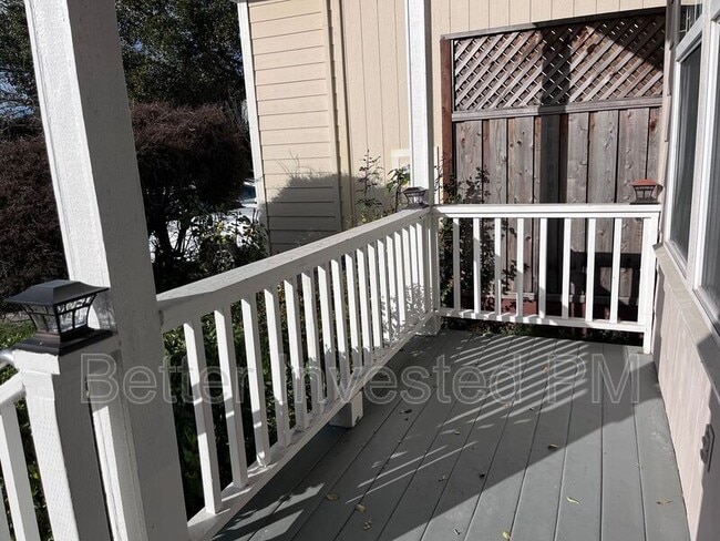 Building Photo - 2423 Guerneville Rd