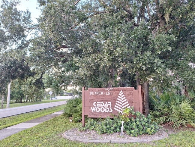 Building Photo - Second Floor Annual rental available now in the 55+ condominium community of Cedar Woods.