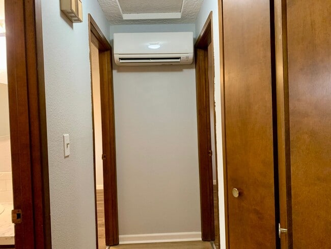 Building Photo - 310/312-Duplex