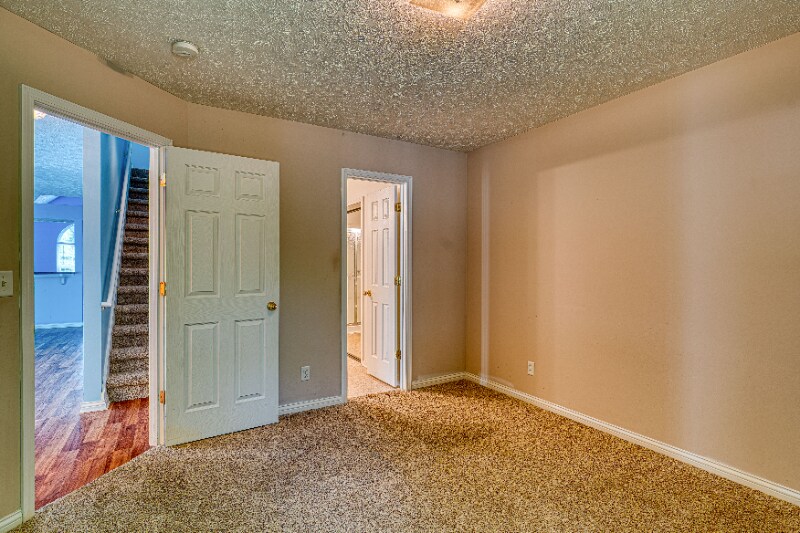 Building Photo - 5819 River Walk Cir