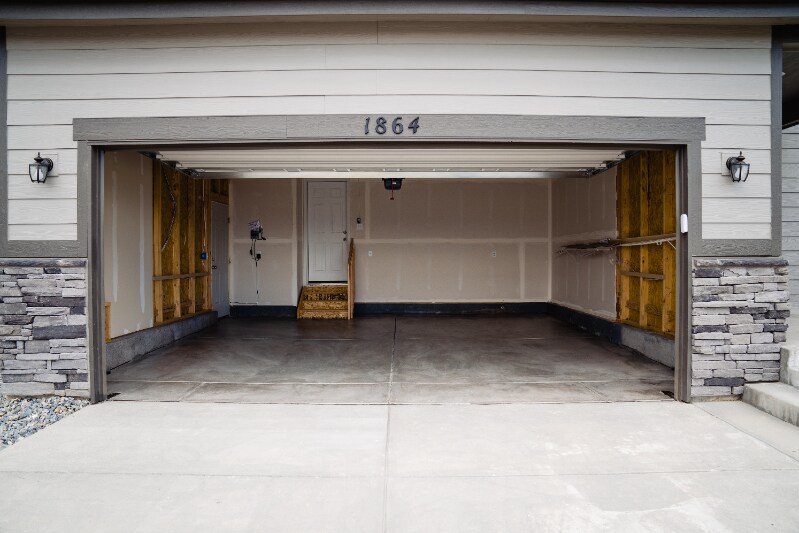 Building Photo - 1864 Ruddlesway Dr