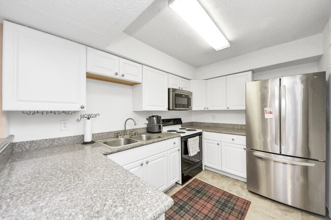 Building Photo - 10555 Turtlewood Ct