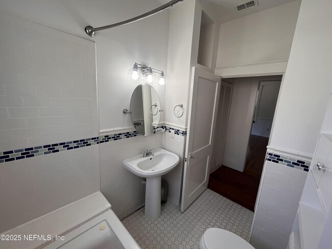 Building Photo - 4242 Irvington Ave