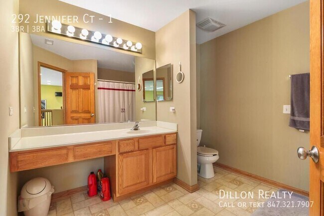 Building Photo - 292 Jennifer Ct