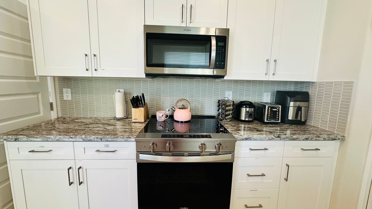 Building Photo - 1121 Tropic Ct