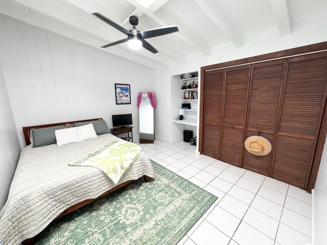 Building Photo - 2 bed, 1 bath in highly desirable Kailua N...