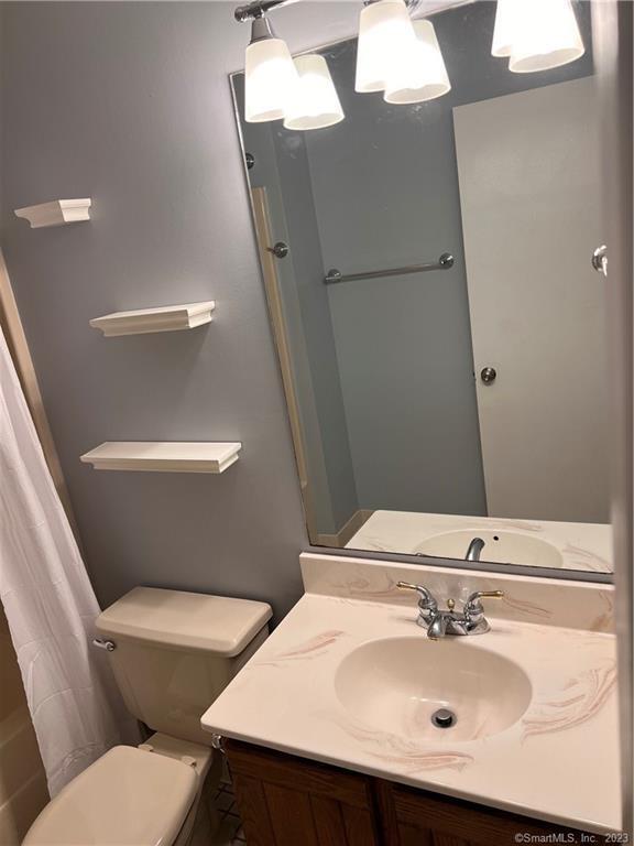 Building Photo - 42 Uplands Way