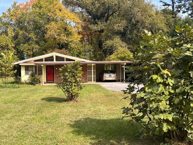 Primary Photo - 920 Wesley Rd NW