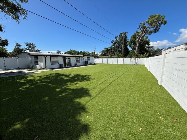 Building Photo - 3983 Marlin Dr SE