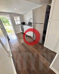 Building Photo - Cozy 3 bedroom 1 bath house