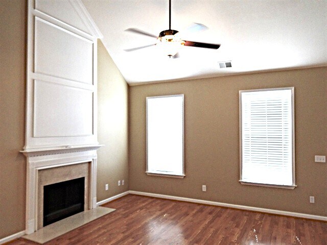 Building Photo - 44 Godley Park Way