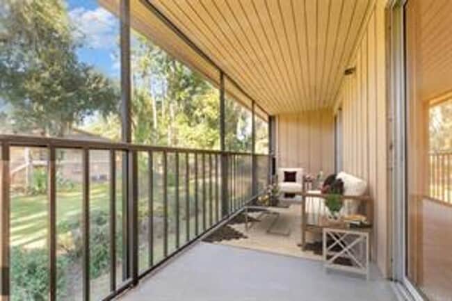 Building Photo - 2 Bedroom / 2 Bath Condo in Deltona Available Now!