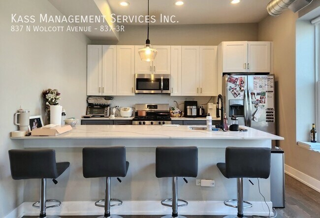 Building Photo - 837 N Wolcott Ave