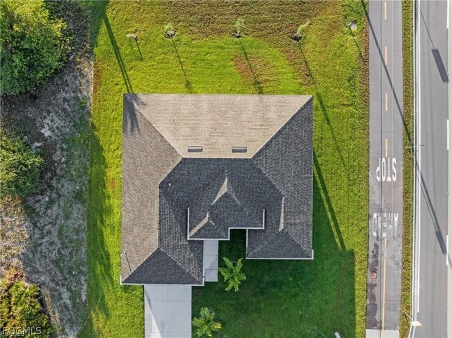 Building Photo - 2001 NW 25th Ave