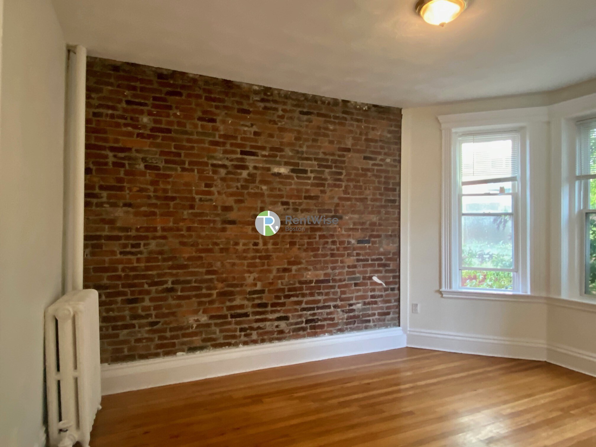 Building Photo - 1302 Commonwealth Ave